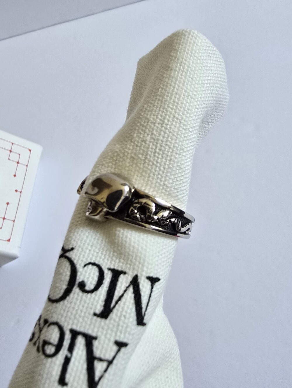 Alexander McQueen Double Skull Ring Silver Size IT 17 - Picture 8 of 9